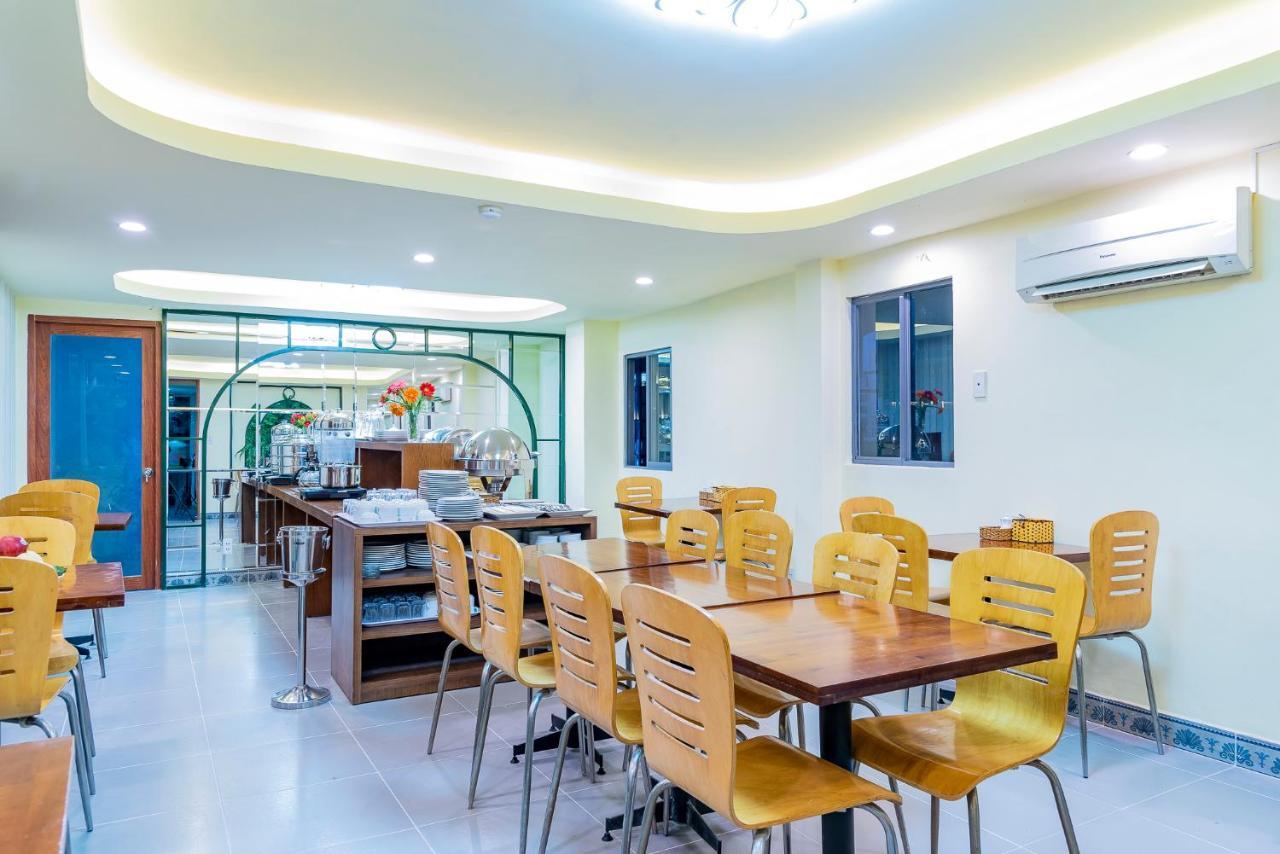 Cosmo Square Hotel Hô Chi Minh-Ville Extérieur photo